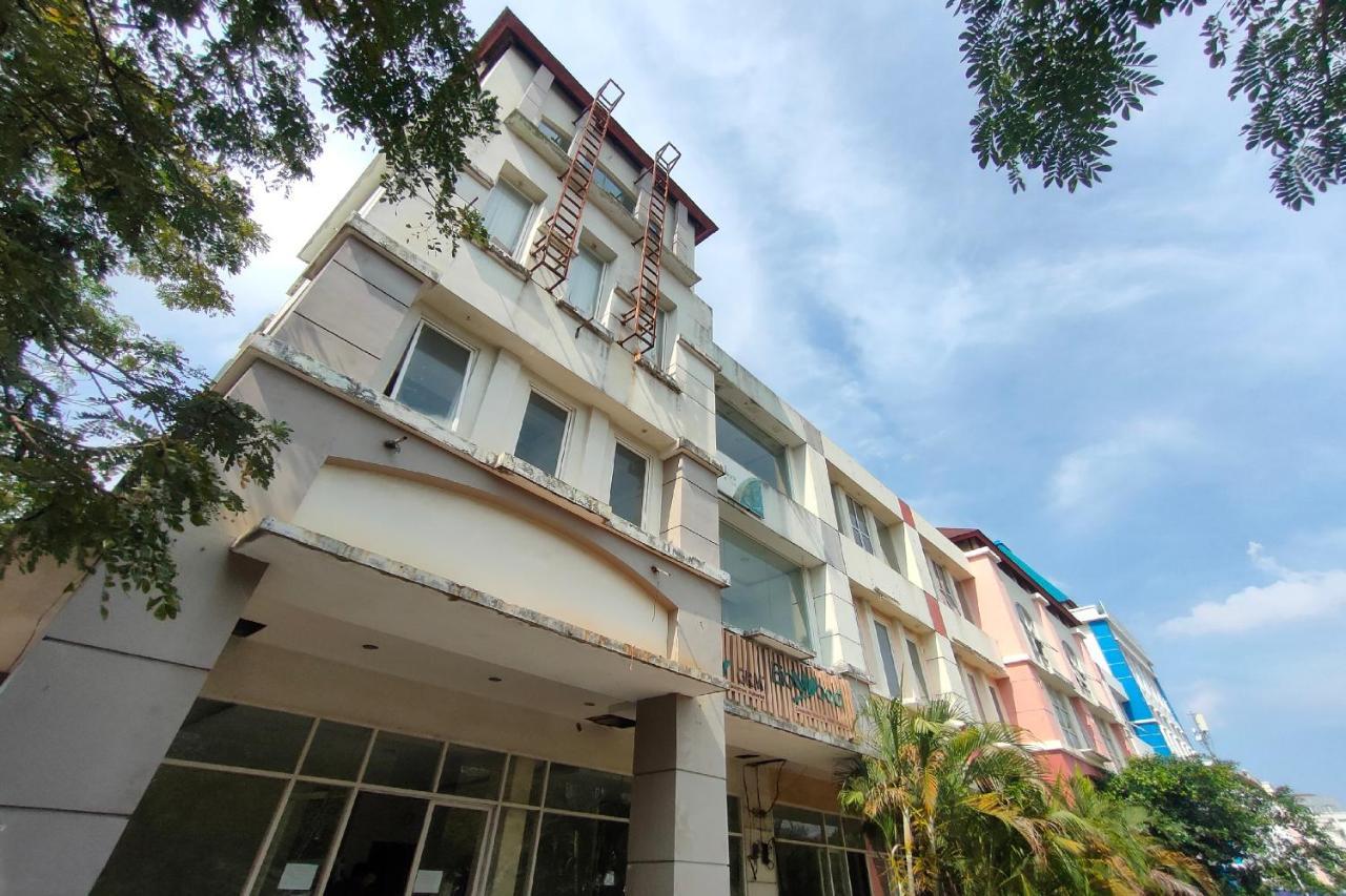 Oyo 3364 Batam One Guesthouse Bagian luar foto